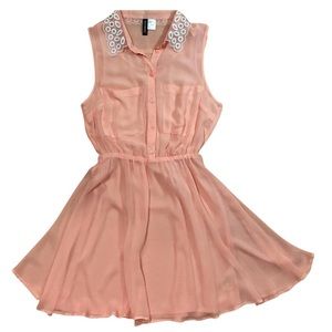 ⚫️FINAL SALE PRICE⚫️H&M: Pink Dress, Lace Collar