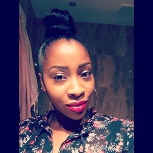 Meet your Posher, Renaté
