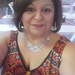 Meet your Posher, Azucena