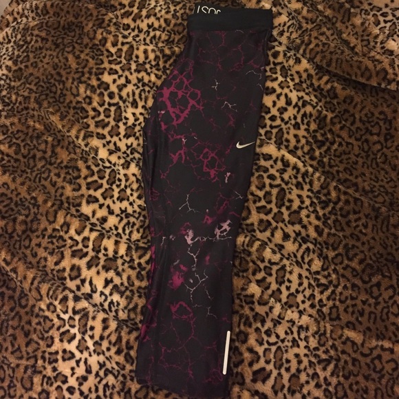 Nike capri drifit leggings
