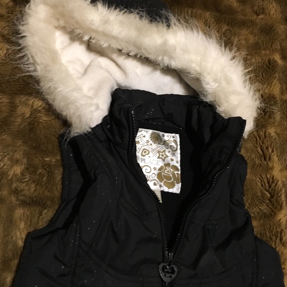 Girls vest - Picture 2 of 4