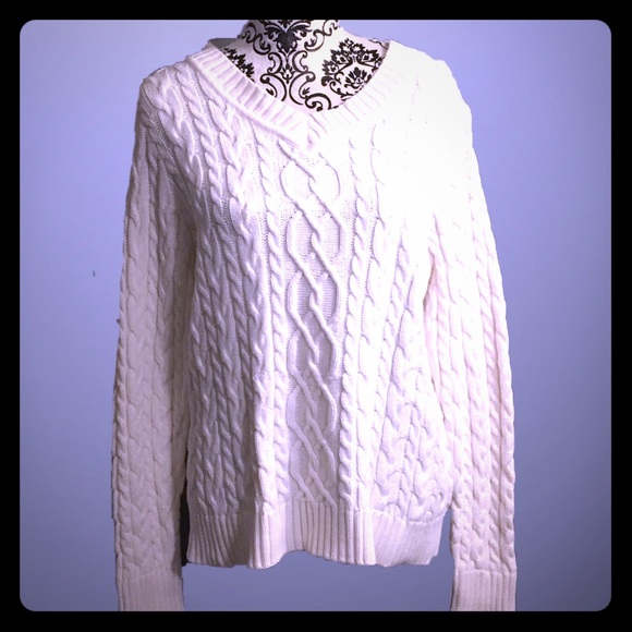 XL Croft and Barrow White Sweater