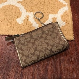 Coach essentials wallet