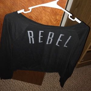 Vs pink cropped long sleeve top