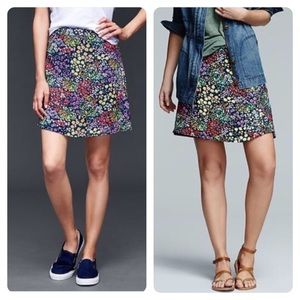 GAP Skirts - NWT 2016 GAP garden floral floppy skirt GAP Skirts - NWT 2016 GAP garden floral floppy skirt