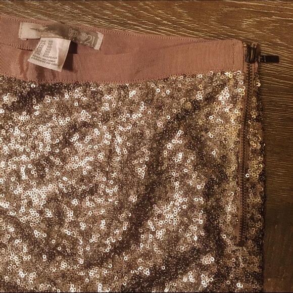 Sequin Mini Skirt - Picture 5 of 6