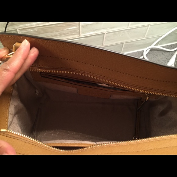 MK bag additional pictures