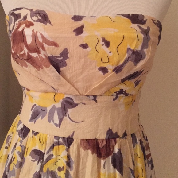 👗 Fall Strapless Dress - Picture 4 of 4