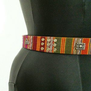 AWESOME VINTAGE ARTISAN CRAFTED LEATHER BELT!
