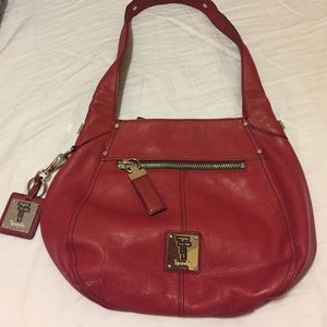 💥Sale💥Red Tiganello Purse | Excellent condition