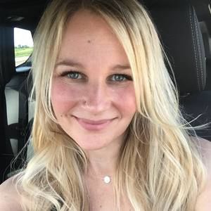 Meet your Posher, Anya