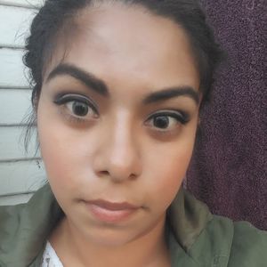 Meet your Posher, Perla