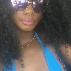 Meet your Posher, Miranda