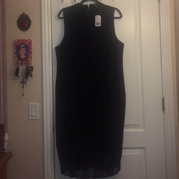 Plus size "little black dress"