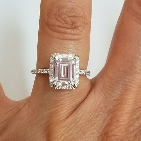 1ct Emerald cut 14K gold plated Engagement Ring - Picture 4 of 6