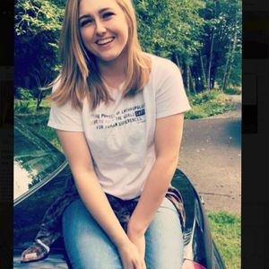 Meet your Posher, Rebecca