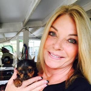 Meet your Posher, Vivian