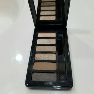 MAC Holiday  eyeshadows