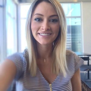 Meet your Posher, Stephanie