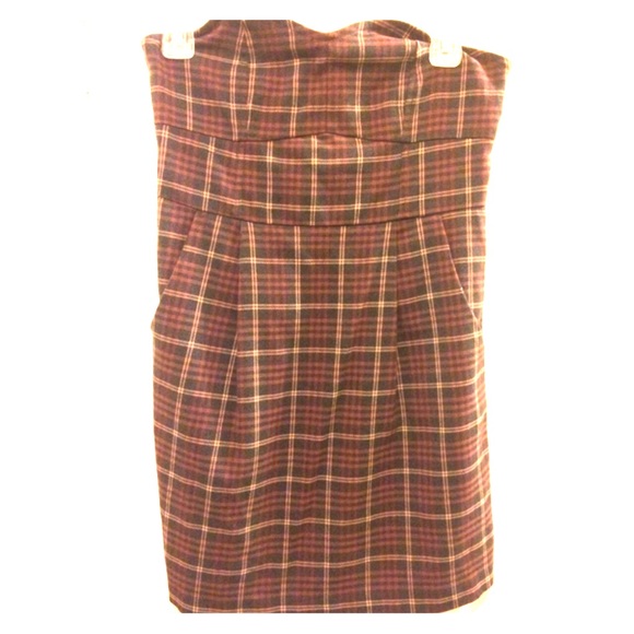 Staples plaid dress with pockets!