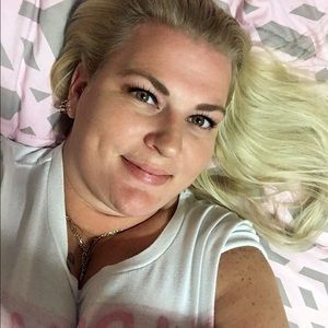 Meet your Posher, Lacey