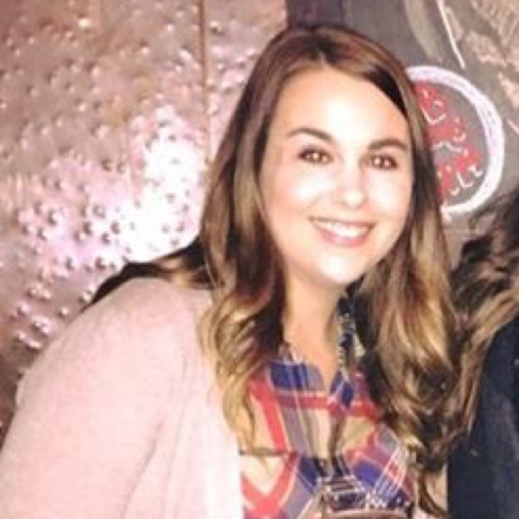 Meet your Posher, Lindsay - Picture 1 of 1