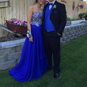 BEAUTIFUL PROM DRESS