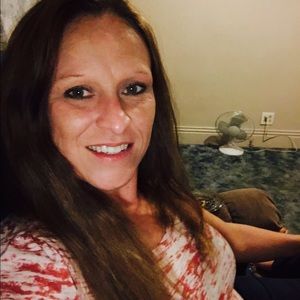 Meet your Posher, Stacy