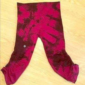 VERY RARE in the flow crop pants size 2 tie dye