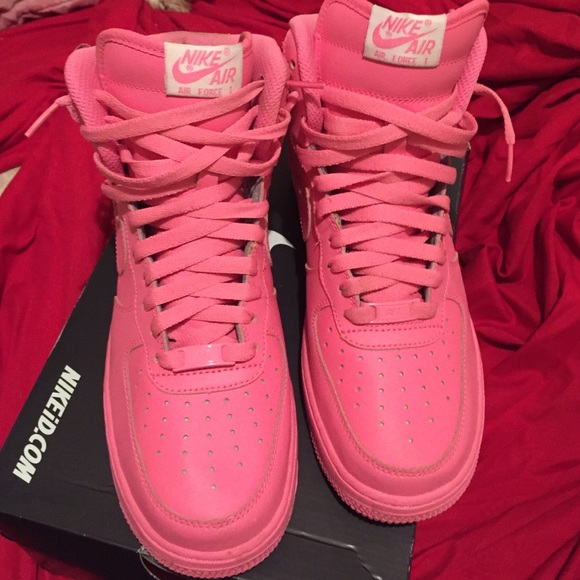 Pink Nike Air Force 1