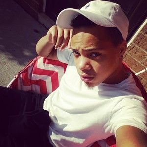 Meet your Posher, Ares