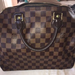 💯Percent authentic Louis Vuitton speedy bag 30