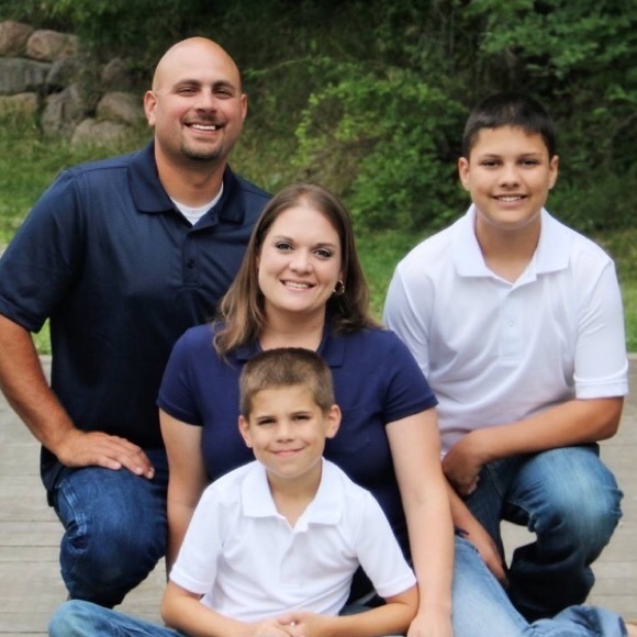 Meet your Posher, Sara - Picture 2 of 4