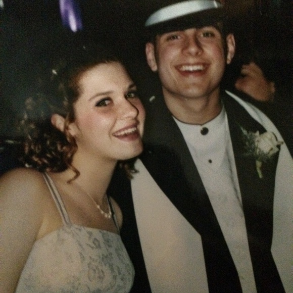 Meet your Posher, Sara - Picture 4 of 4