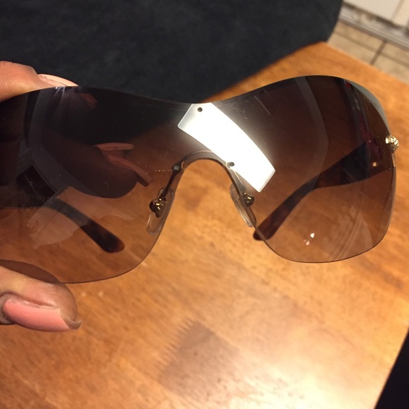 🚫🚫Sold 🚫🚫Versace VE2156b sunglasses - Picture 3 of 4