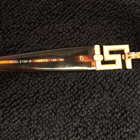 🚫🚫Sold 🚫🚫Versace VE2156b sunglasses - Picture 4 of 4