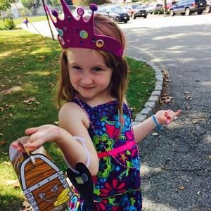 Meet your Posher, Courtney