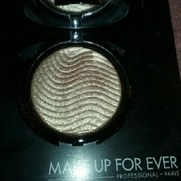 Makeup Forever Other - MUFE HIGHLIGHTER Whisper of Gilt Dupe