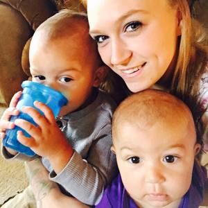 Meet your Posher, Elysha