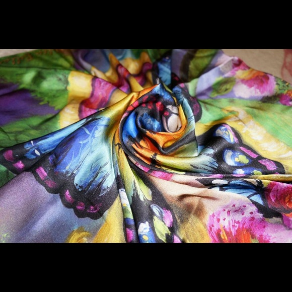 Butterfly Silk Scarf 110x110cm - Picture 3 of 4