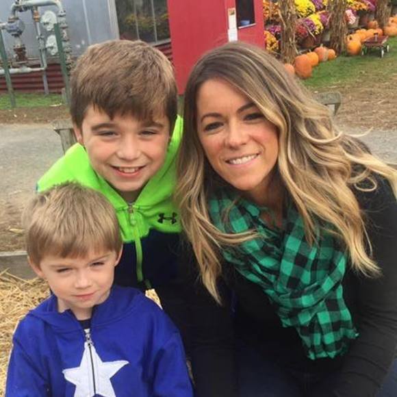 Meet your Posher, Crystal - Picture 1 of 1