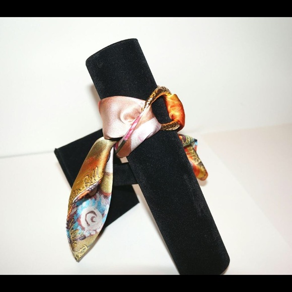 Tropical Girl Silk Scarf Bracelet 45x45cm - Picture 3 of 4