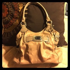 Taupe 👜