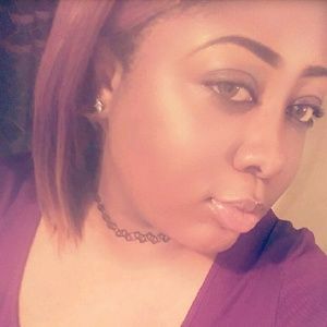 Meet your Posher, Antoinette