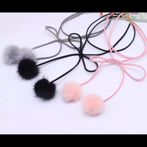 💕LAST ONE💕BLACK FUR CHOKER💫 - Picture 2 of 4