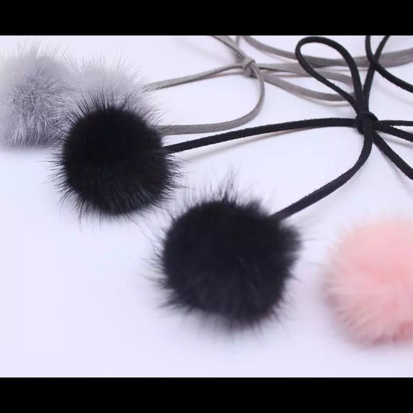 💕LAST ONE💕BLACK FUR CHOKER💫 - Picture 3 of 4