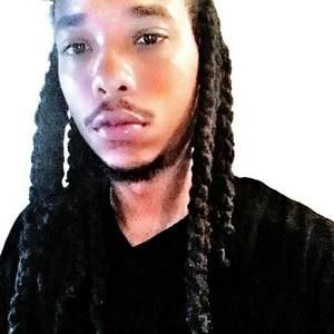 Meet your Posher, Desi