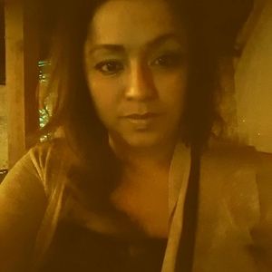 Meet your Posher, Zenia