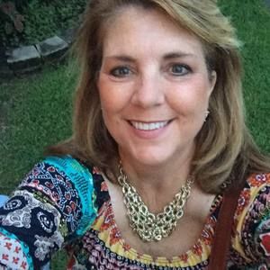 Meet your Posher, Christine