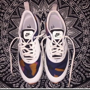 nike thea jacquard